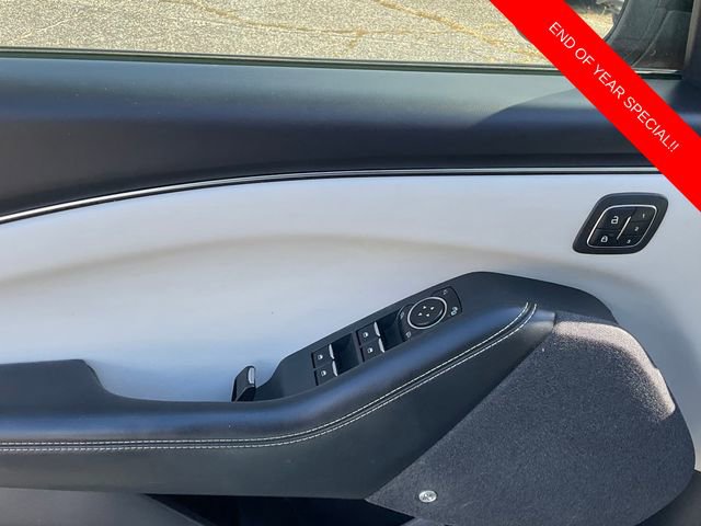 Used 2021 Ford Mustang Mach-E Premium image 11