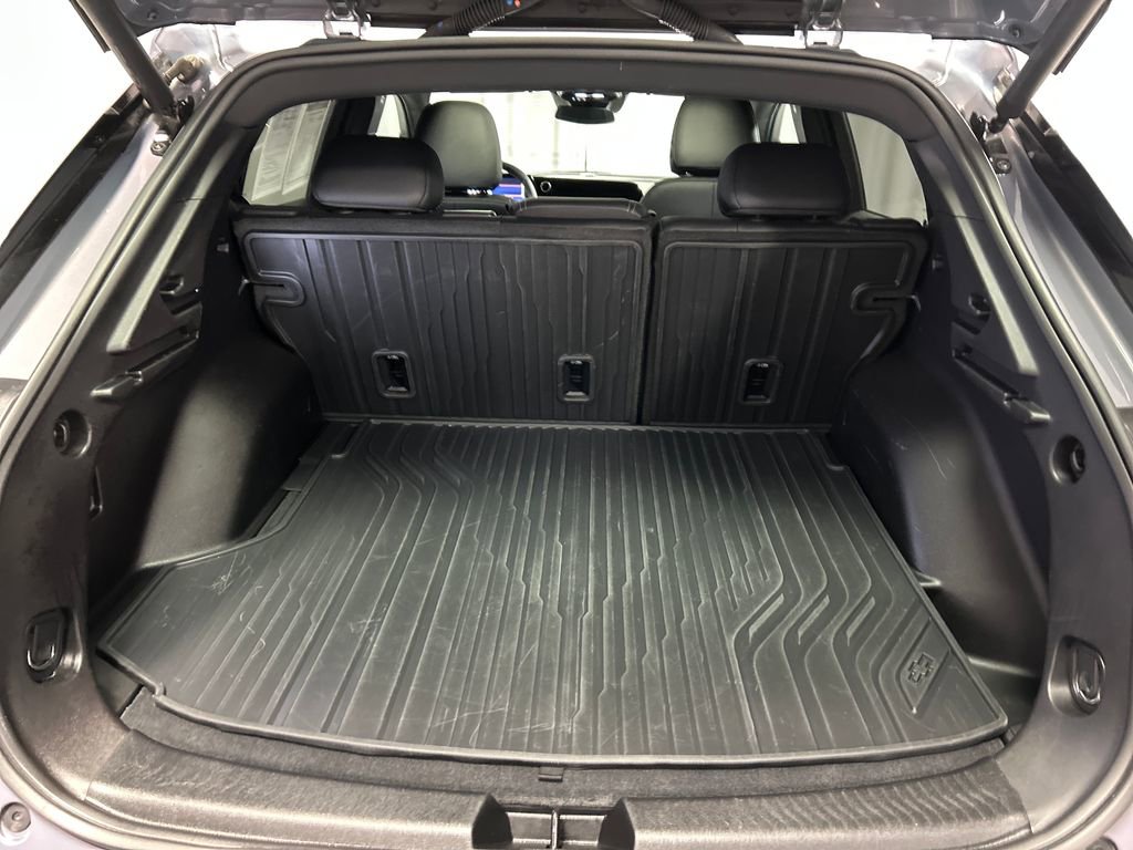 Used 2025 Chevrolet Equinox EV LT w/ Convenience Package FWD image 25