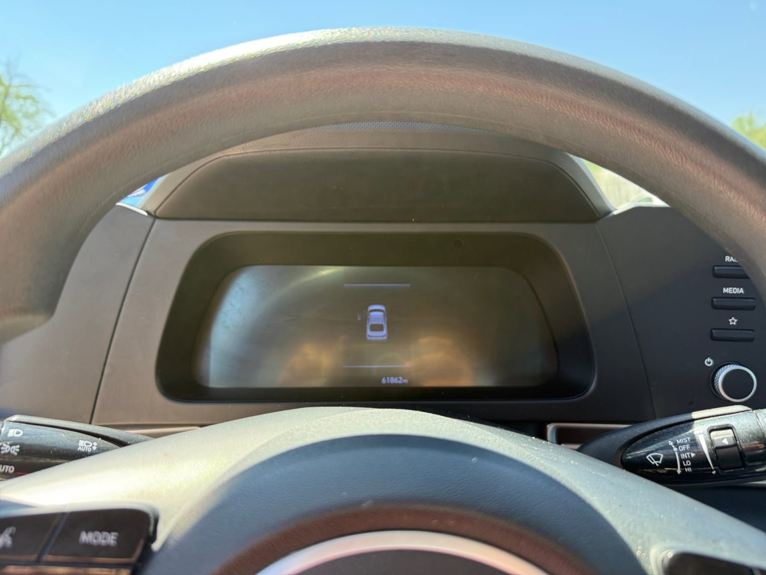 Used 2024 Hyundai Elantra SE FWD image 14