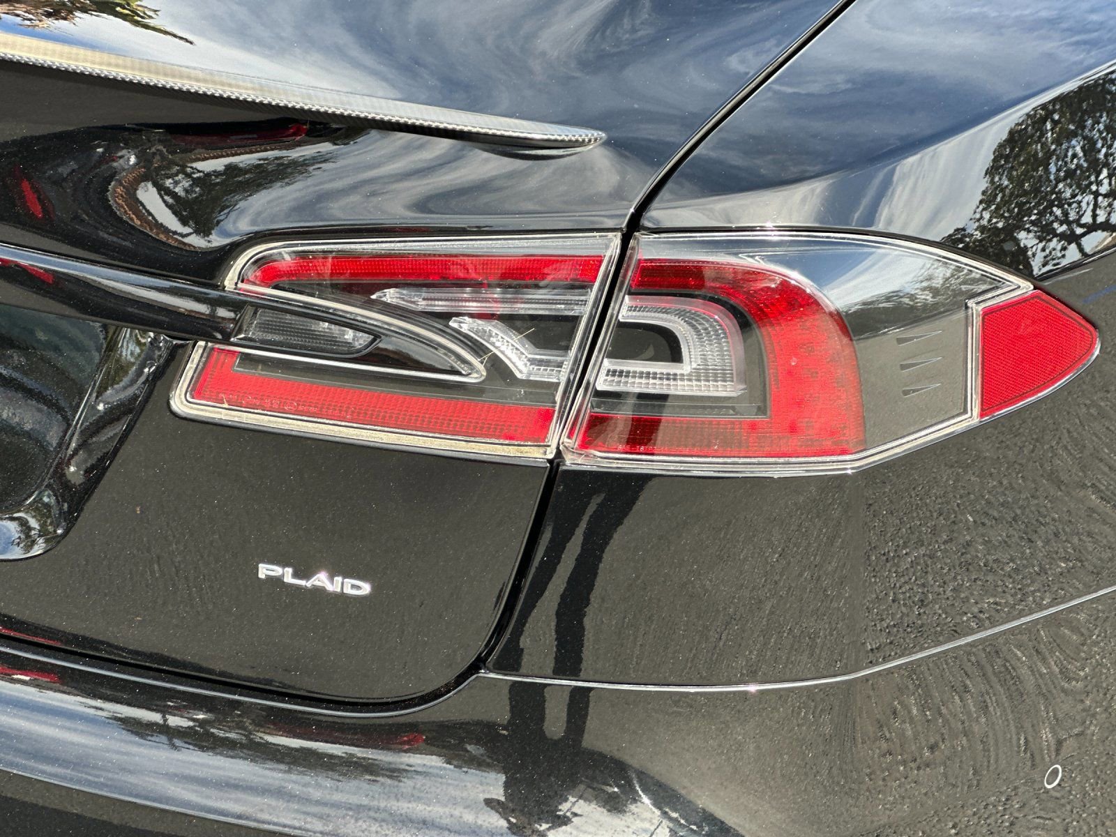 Used 2021 Tesla Model S Plaid image 31