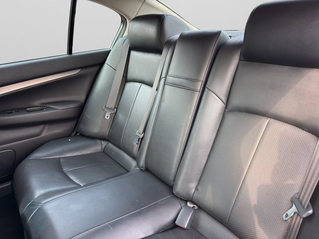 Used 2011 INFINITI G25 x w/ Moonroof Pkg AWD/4WD image 17
