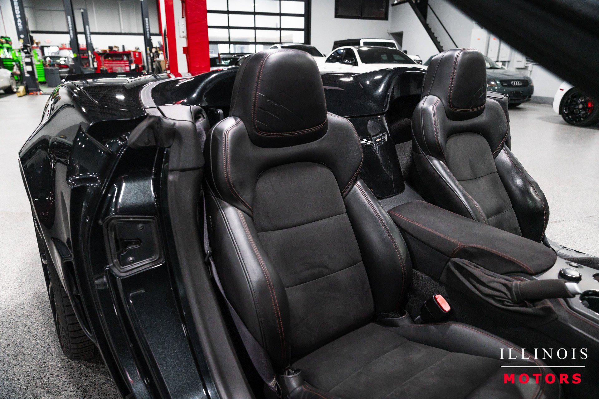 Used 2012 Chevrolet Corvette Grand Sport w/ 3LT Preferred Equipment Group RWD image 27