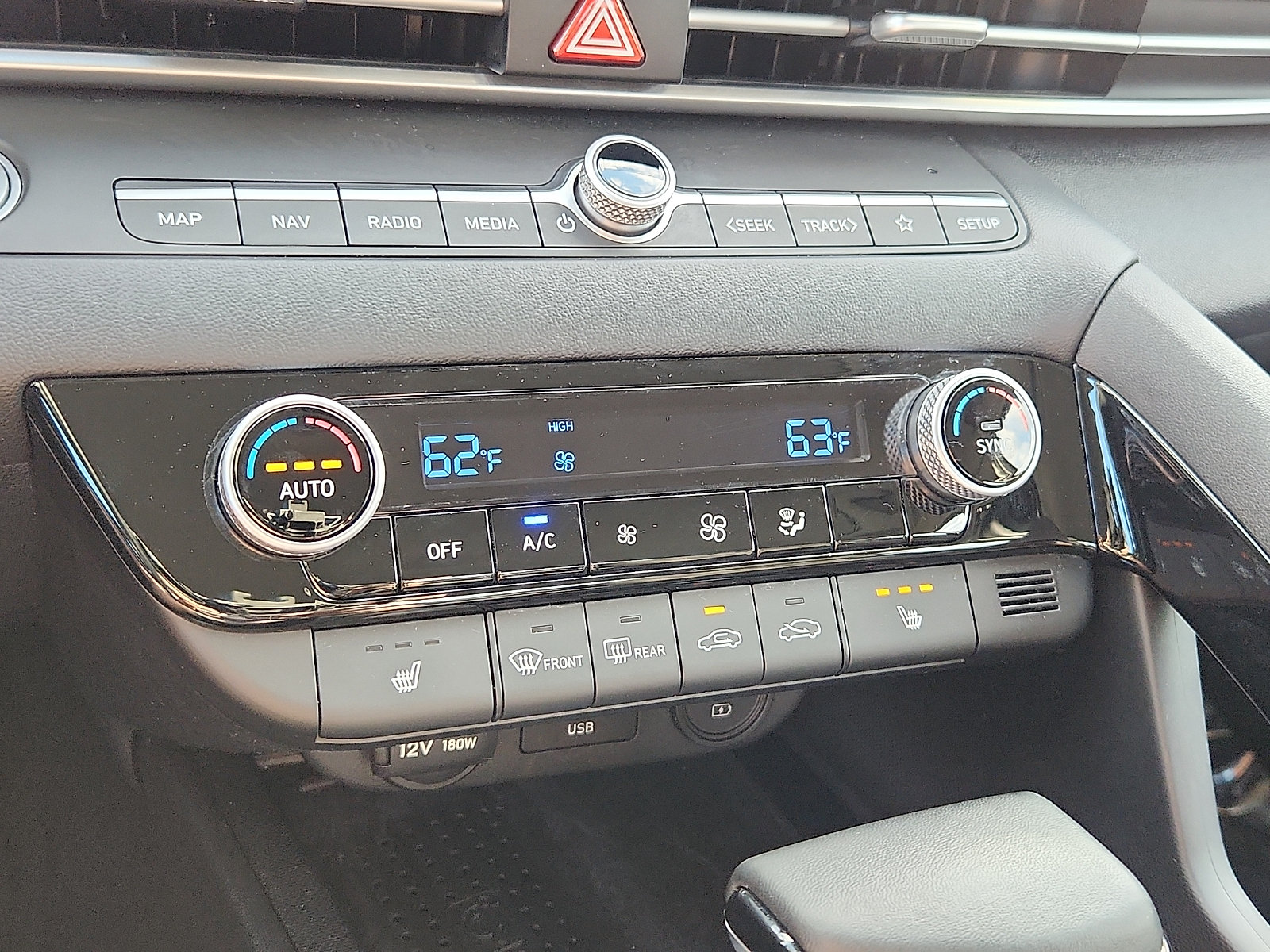 Certified 2023 Hyundai Elantra SEL w/ Convenience Package FWD image 22