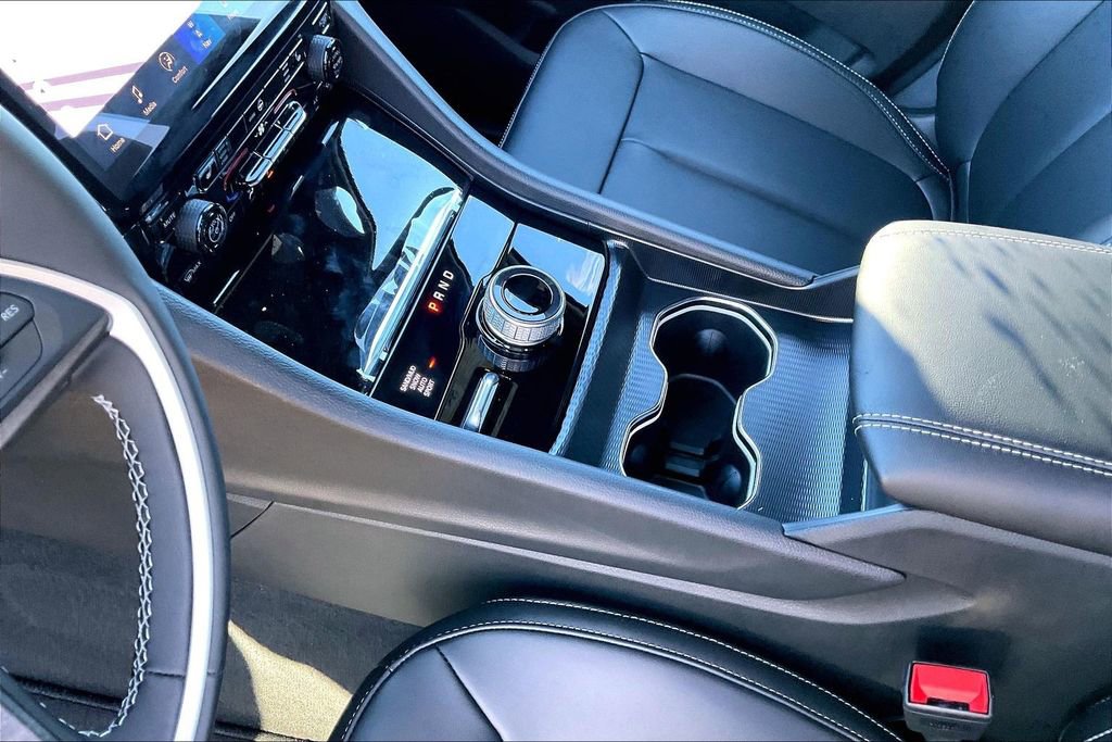 New 2025 Jeep Grand Cherokee Limited w/ Black Appearance Package image 8