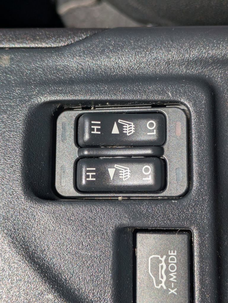 Used 2023 Subaru Crosstrek 2.0i Premium w/ Special Edition image 22