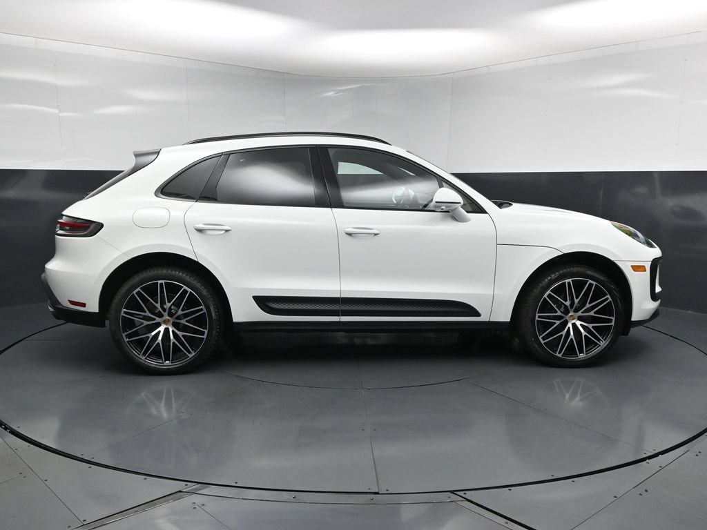 New 2026 Porsche Macan AWD/4WD image 11