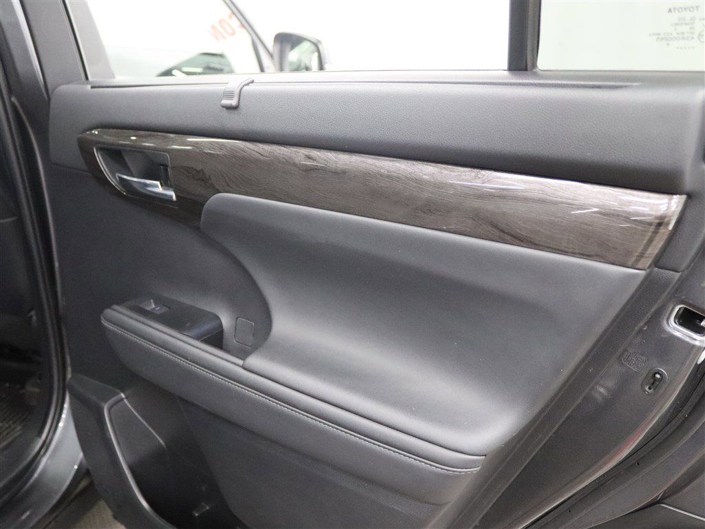Used 2022 Toyota Highlander Platinum AWD/4WD image 23
