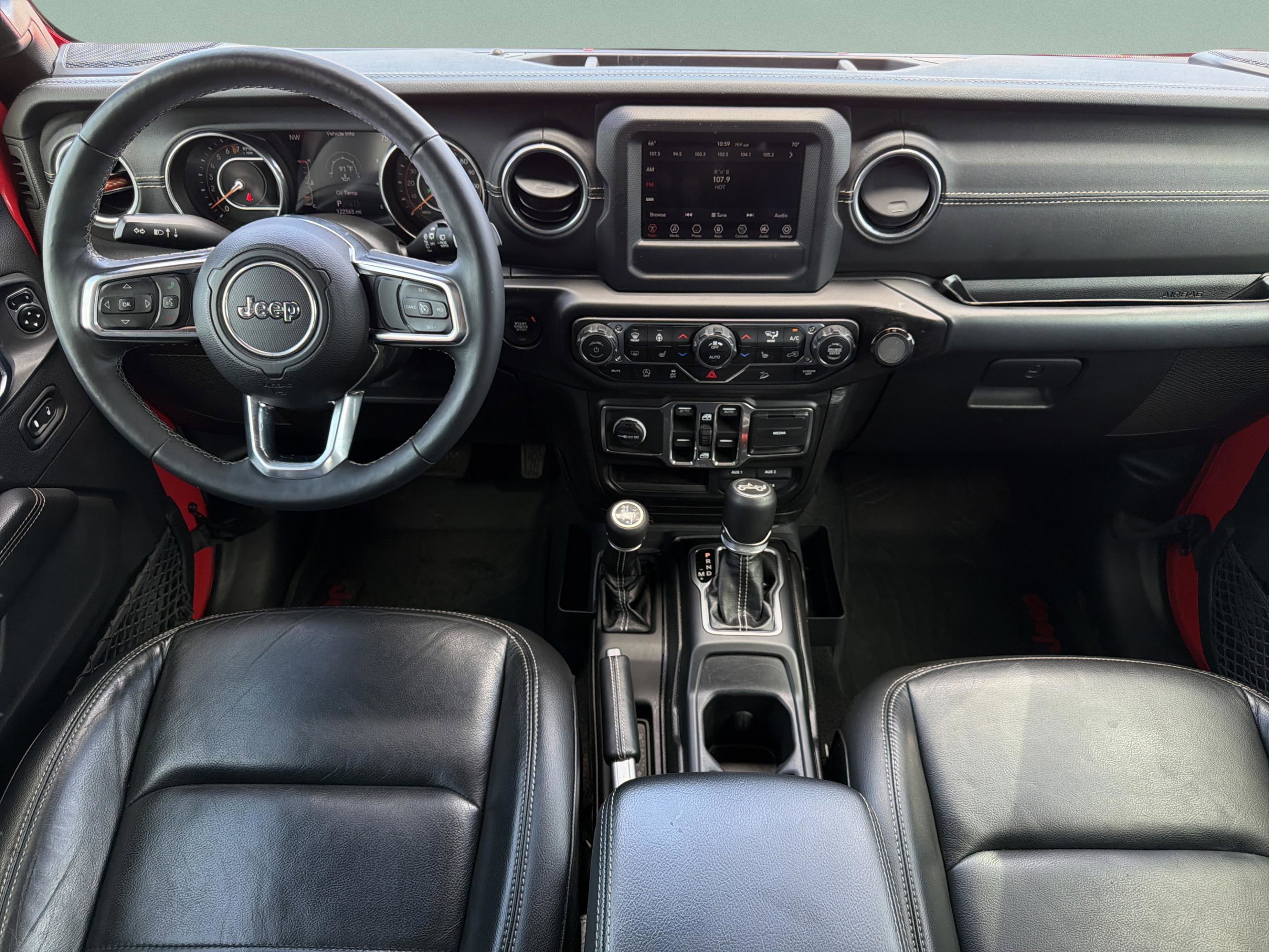 Used 2018 Jeep Wrangler Unlimited Sahara w/ Cold Weather Group image 26