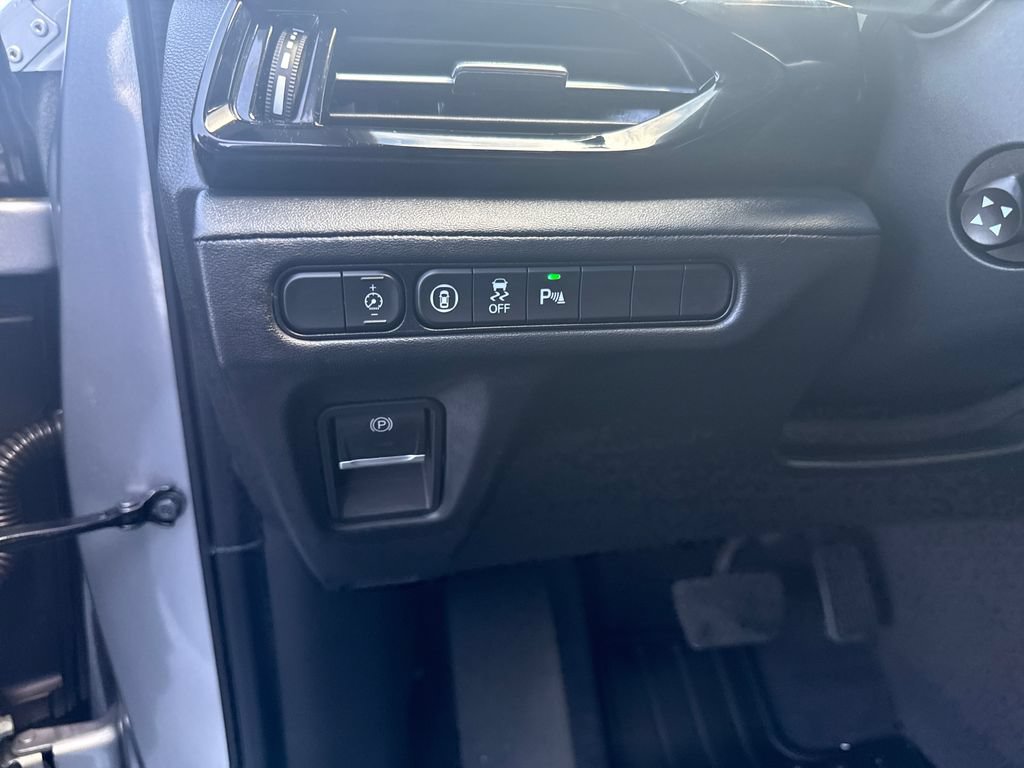 Used 2024 Acura MDX SH-AWD w/ Technology Package image 16