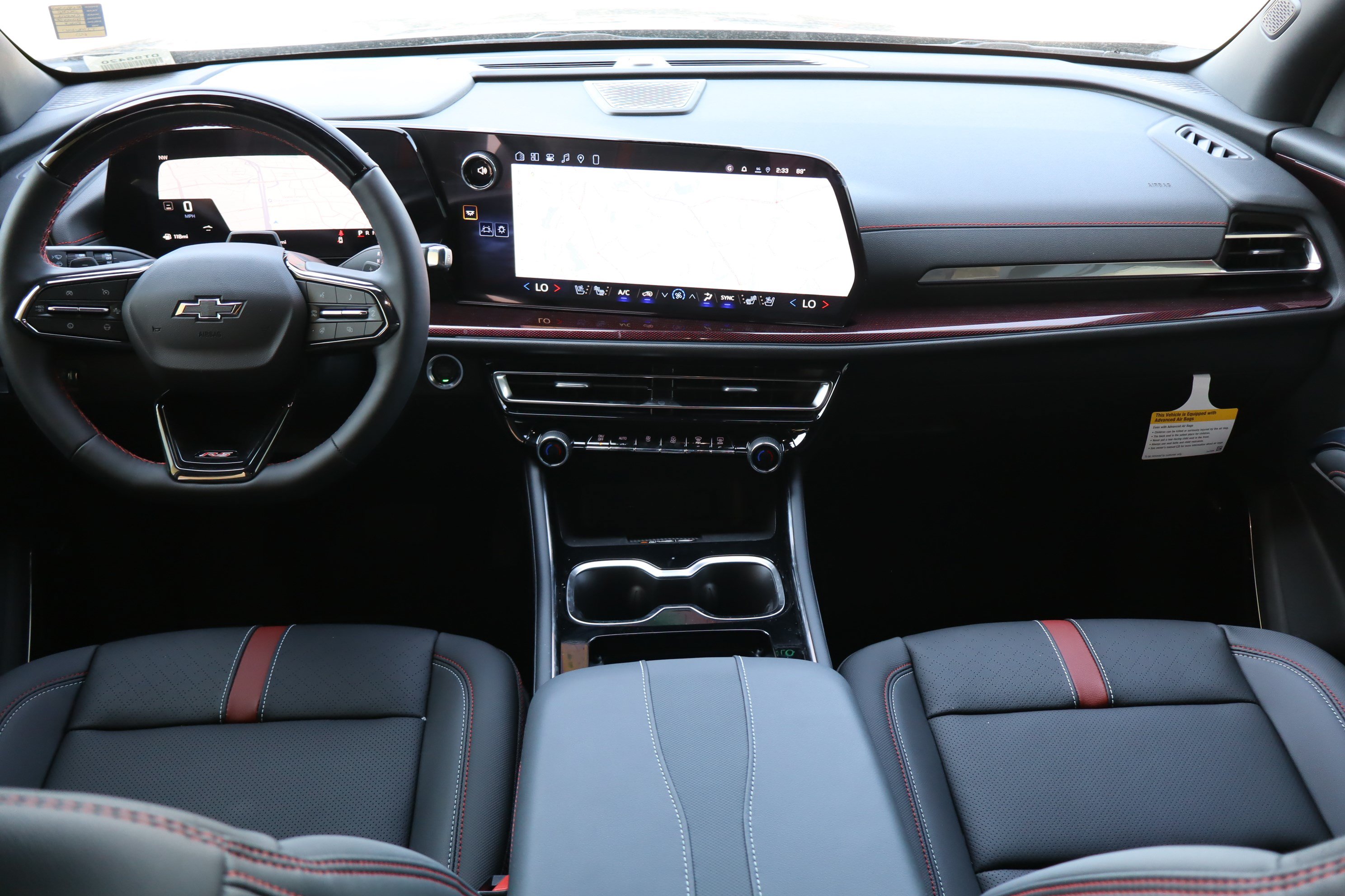 New 2026 Chevrolet Traverse RS w/ LPO, Floor Liner Package FWD image 9