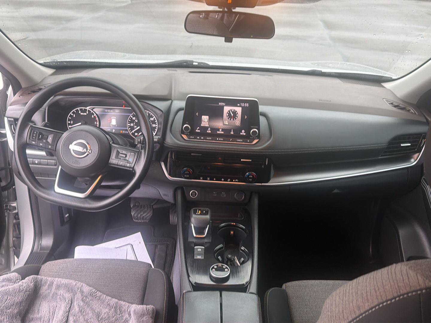 Used 2022 Nissan Rogue SV image 30