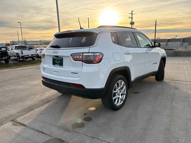 Used 2024 Jeep Compass Latitude AWD/4WD video 3