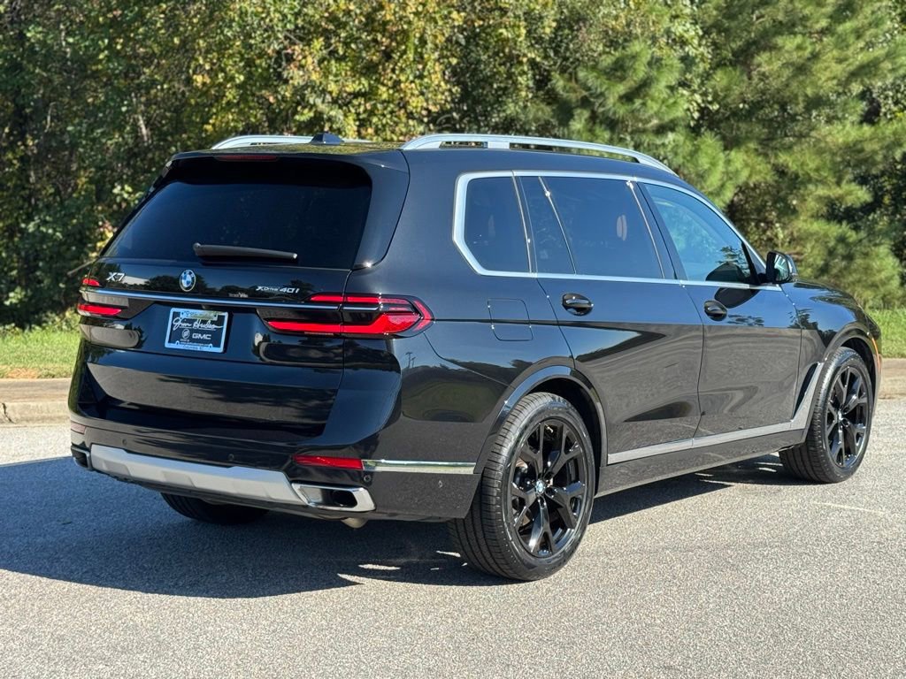 Used 2024 BMW X7 xDrive40i w/ Parking Assistance Package image 21