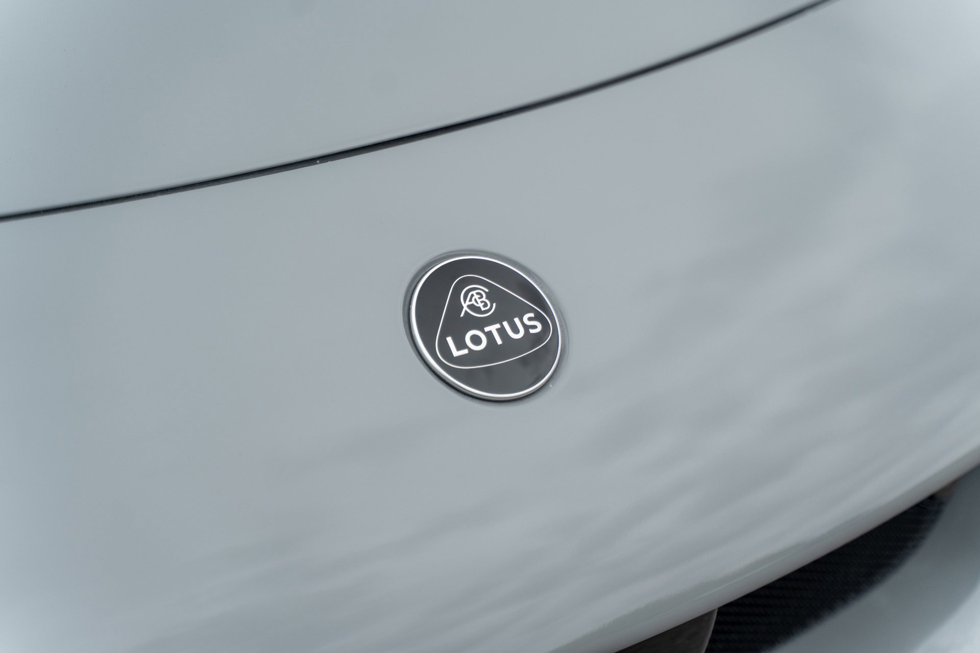 New 2026 Lotus Emira SE image 12