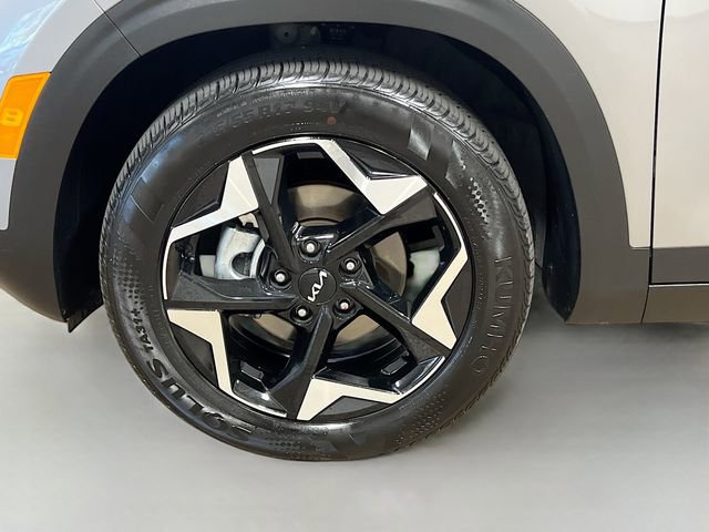 Certified 2025 Kia Seltos S FWD image 31