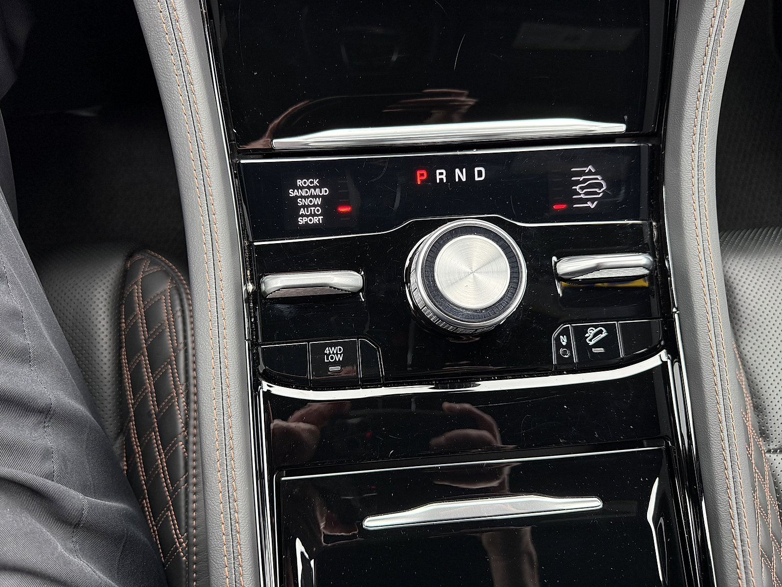 Certified 2025 Jeep Grand Cherokee L Summit AWD/4WD image 30
