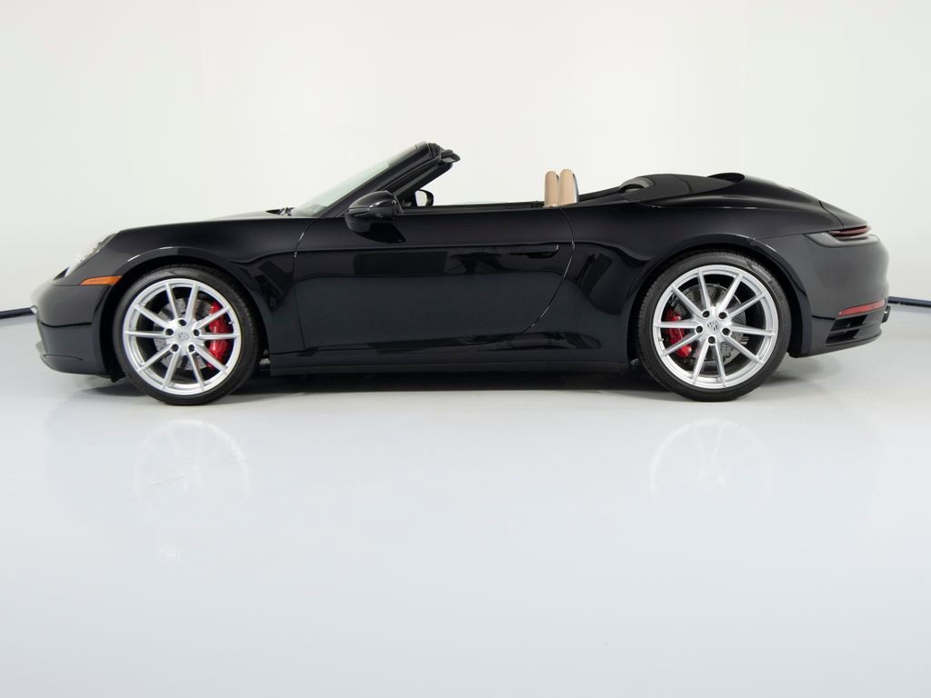Certified 2022 Porsche 911 Carrera 4S image 7