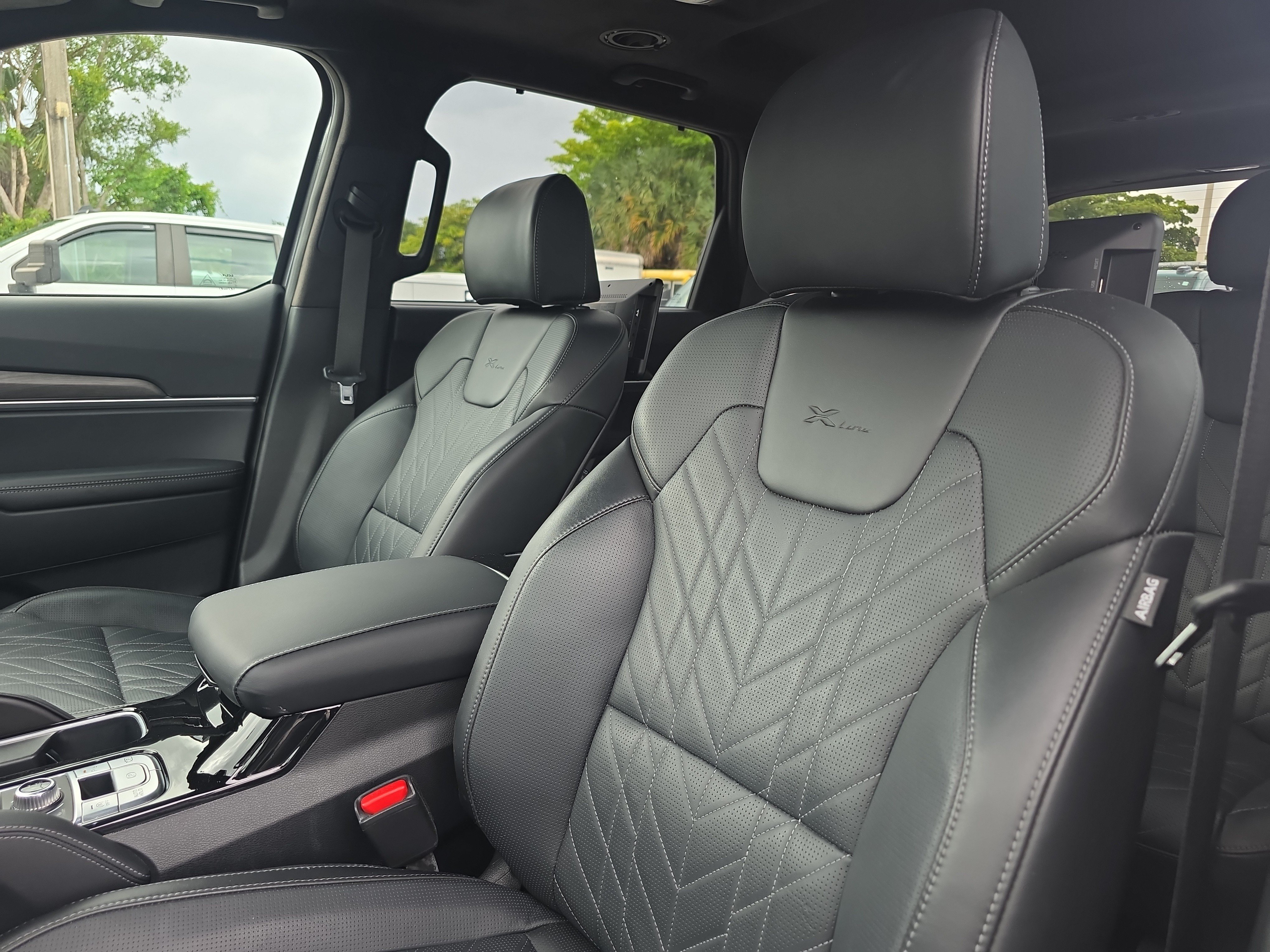 Used 2025 Kia Telluride SX Prestige X-Line AWD/4WD image 26