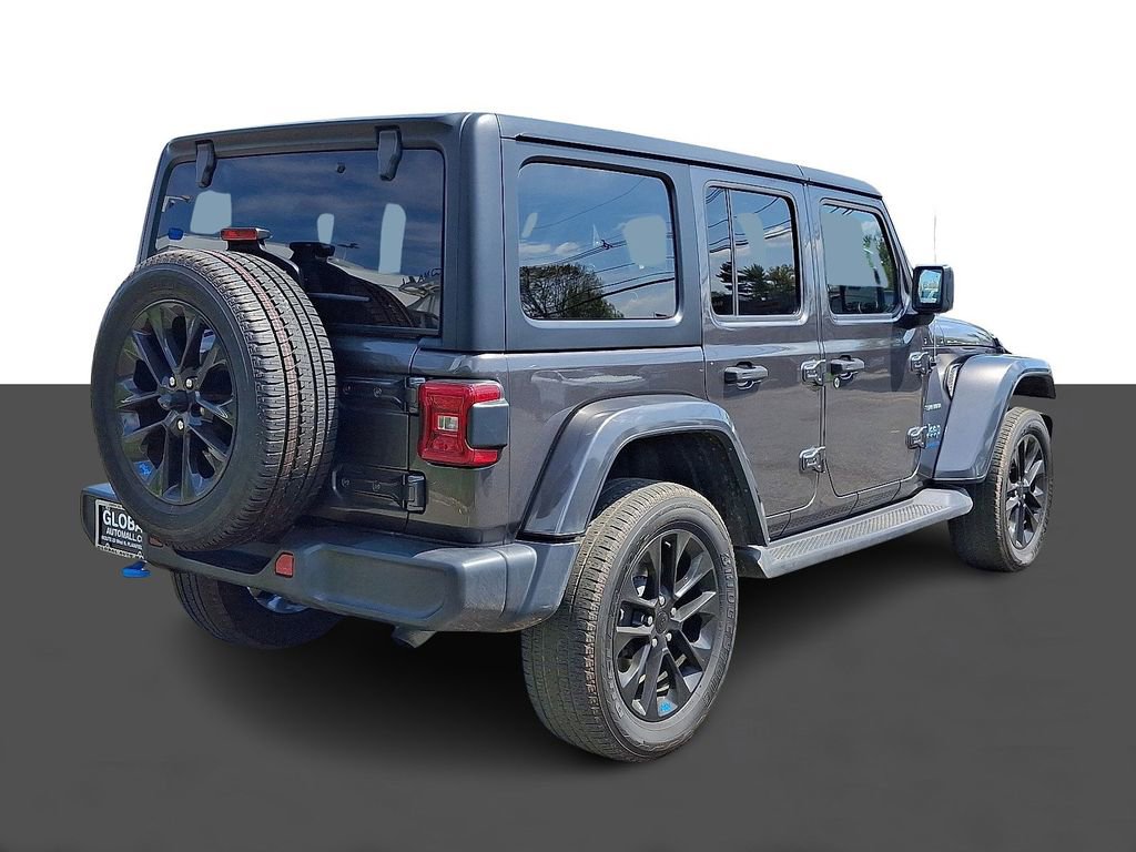 Used 2023 Jeep Wrangler Unlimited Sahara w/ Cold Weather Group AWD/4WD image 7