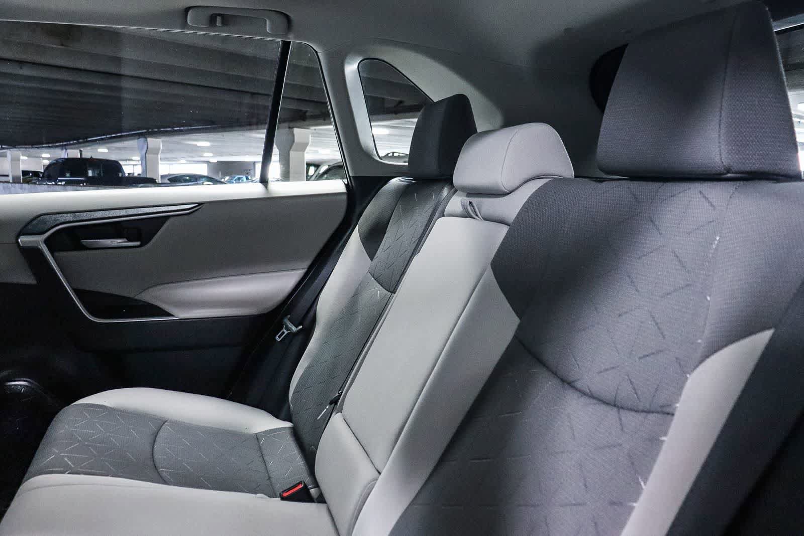 Certified 2025 Toyota RAV4 XLE w/ Convenience Package FWD image 21