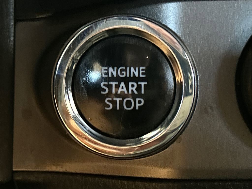 Used 2016 Toyota Tacoma TRD Off-Road image 32