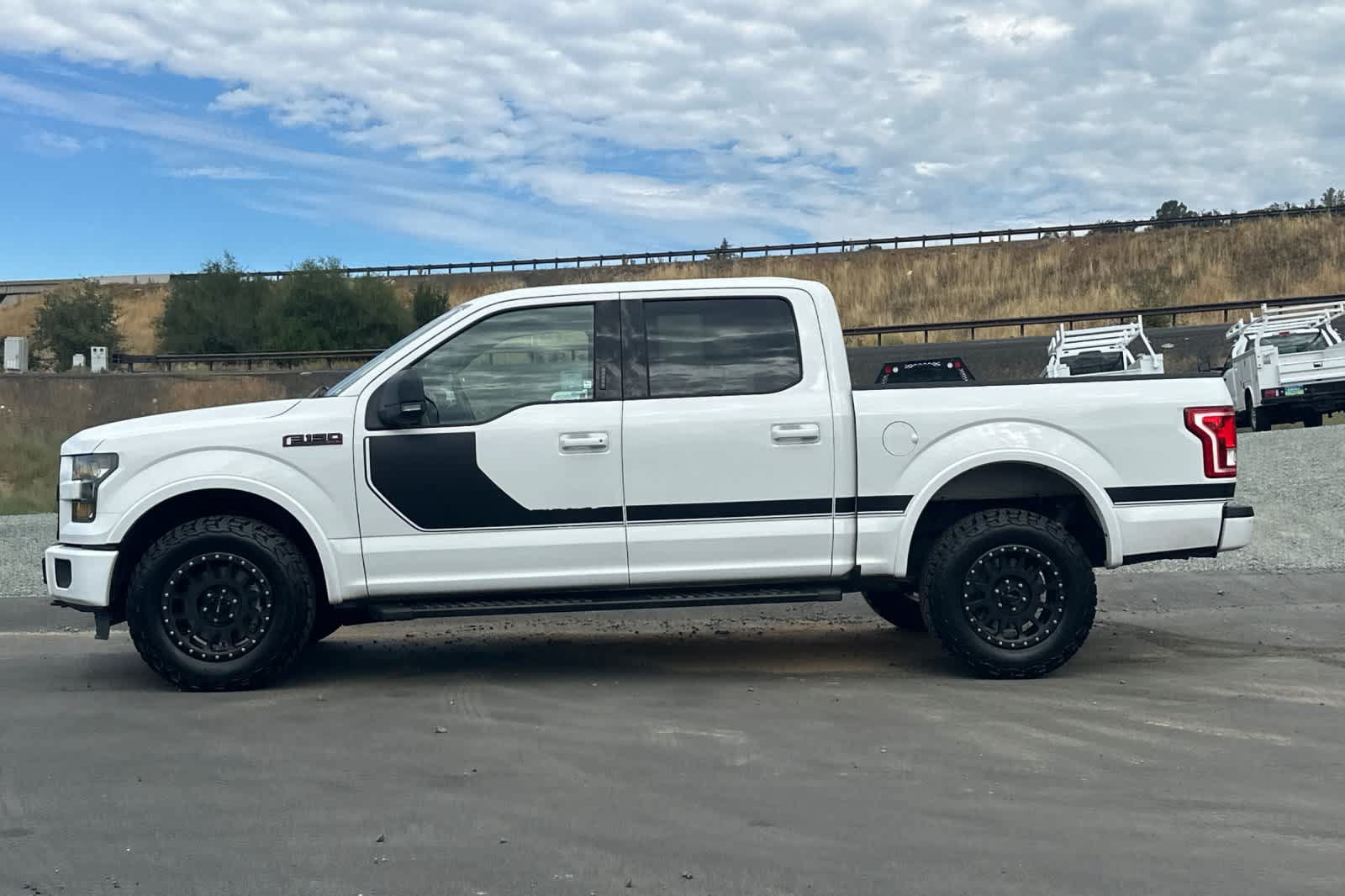 Used 2016 Ford F150 XLT w/ Equipment Group 302A Luxury AWD/4WD image 7