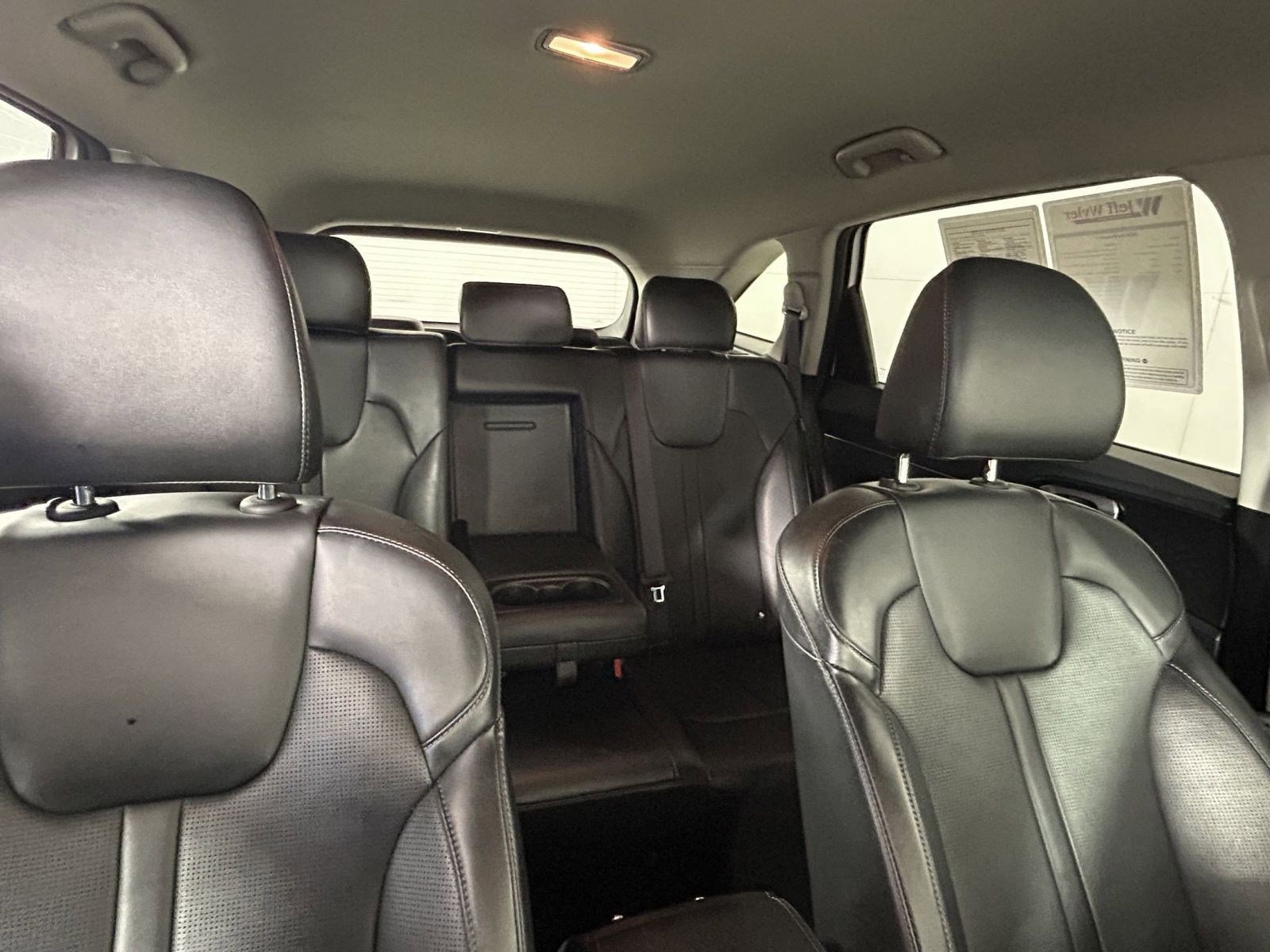 Used 2024 Kia Sorento S image 26