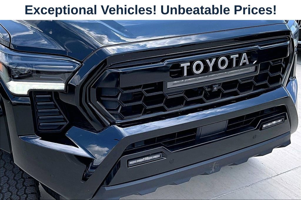 Used 2025 Toyota Tacoma TRD Pro AWD/4WD image 37