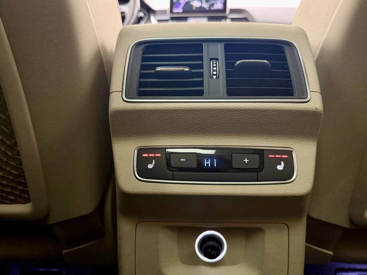 Used 2018 Audi Q5 2.0T Premium Plus w/ Premium Plus Package image 45