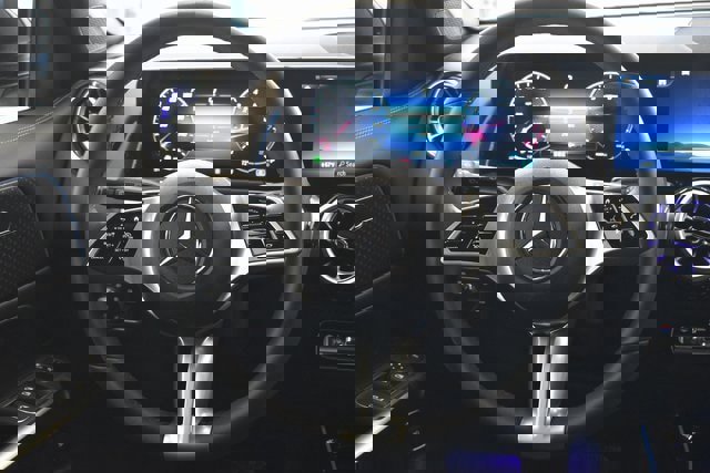 New 2025 Mercedes-Benz GLB 250 4MATIC image 26