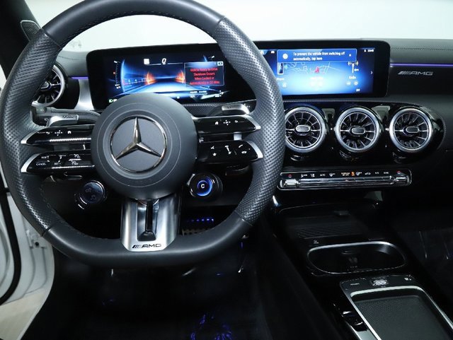 Used 2025 Mercedes-Benz CLA 35 AMG 4MATIC image 15