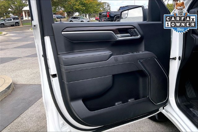 Used 2025 GMC Sierra 1500 SLT AWD/4WD image 22