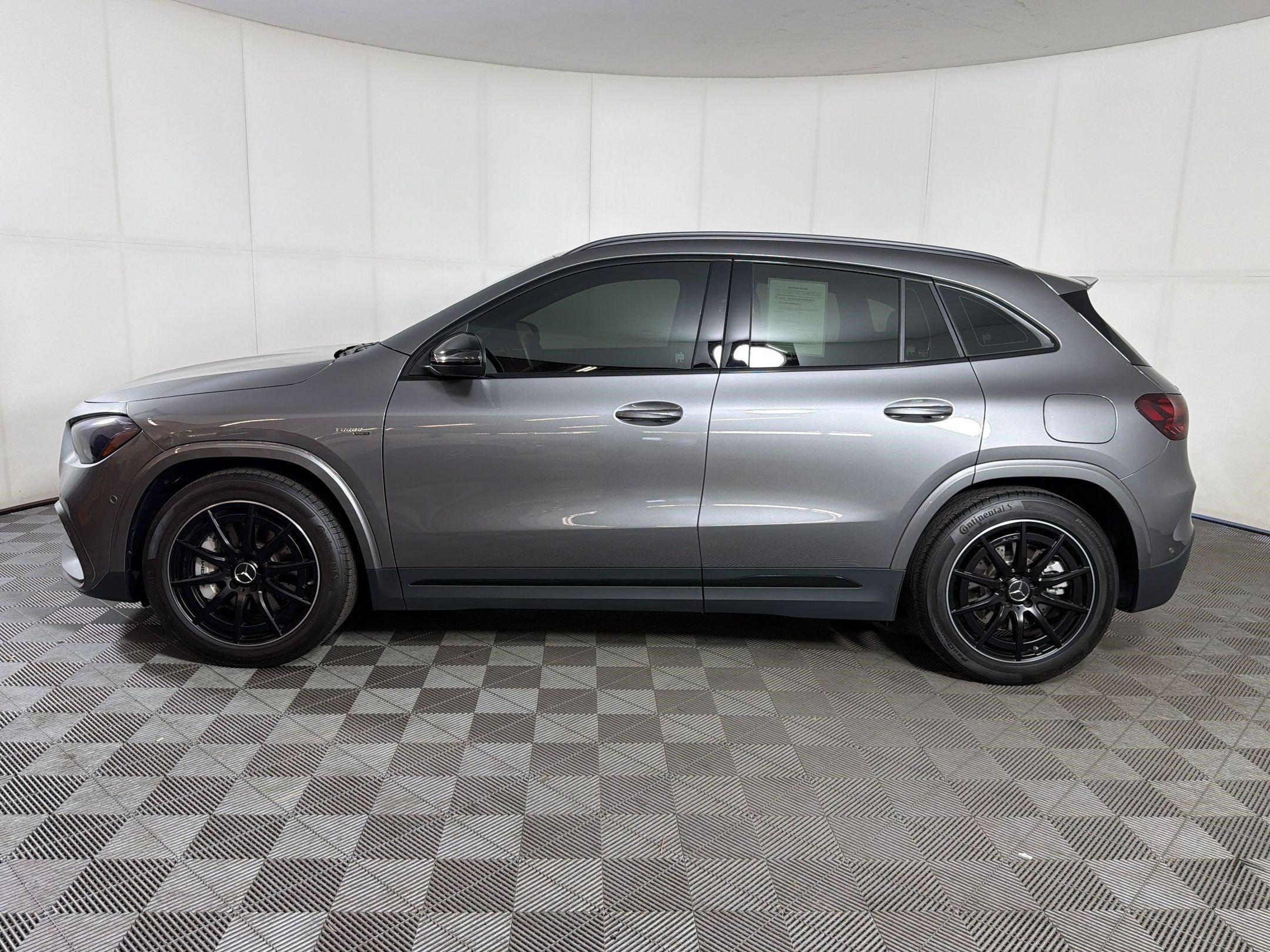 Used 2025 Mercedes-Benz GLA 35 AMG 4MATIC image 2