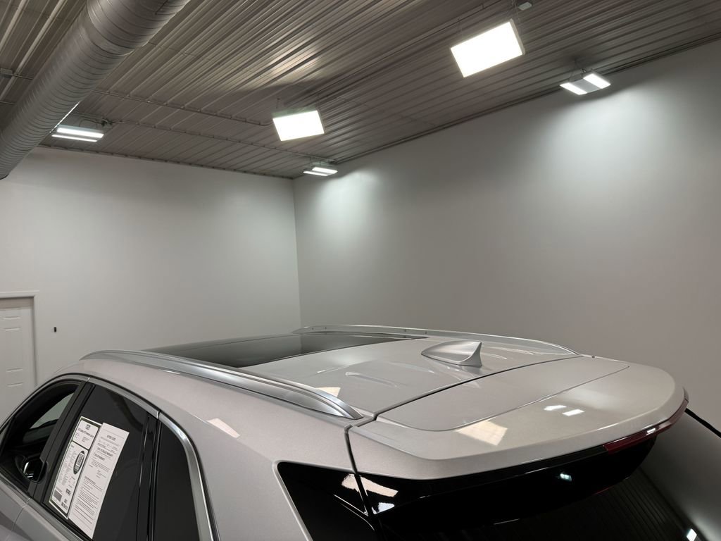 Used 2020 Cadillac XT5 Premium Luxury image 42