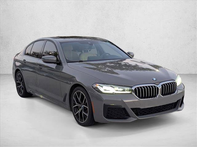 Used 2021 BMW 530i w/ M Sport Package image 3