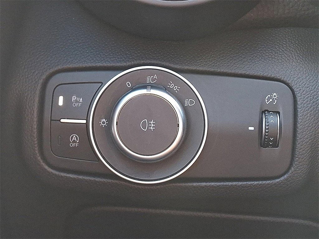 Used 2018 Alfa Romeo Giulia AWD image 22