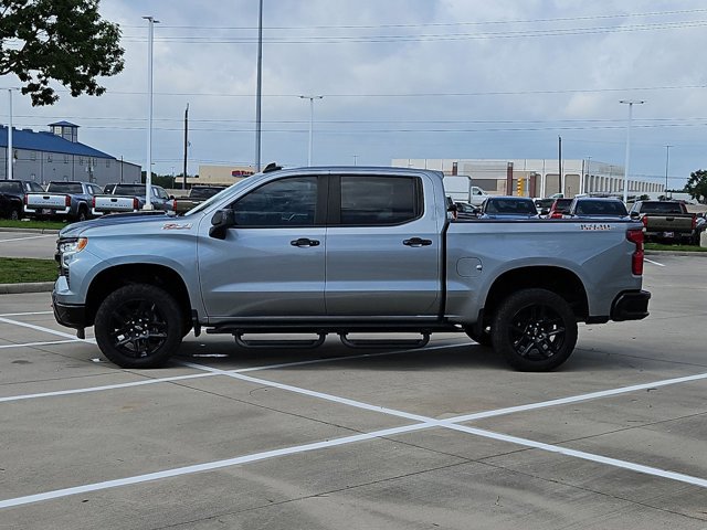 Used 2024 Chevrolet Silverado 1500 LT Trail Boss w/ Convenience Package II image 8