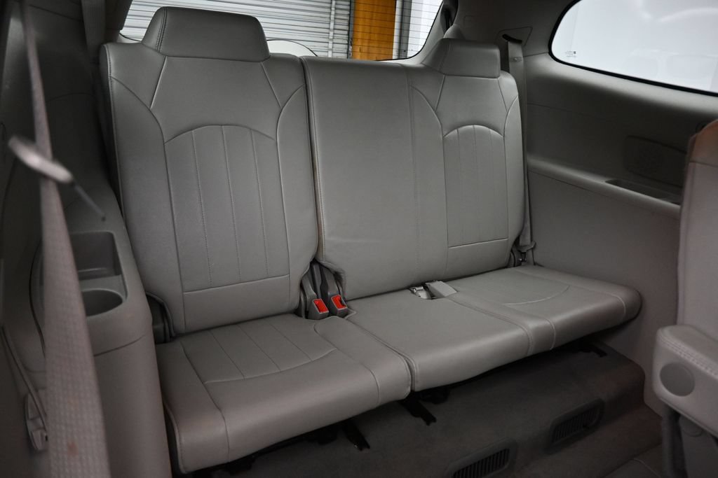 Used 2017 Buick Enclave Leather AWD/4WD image 51