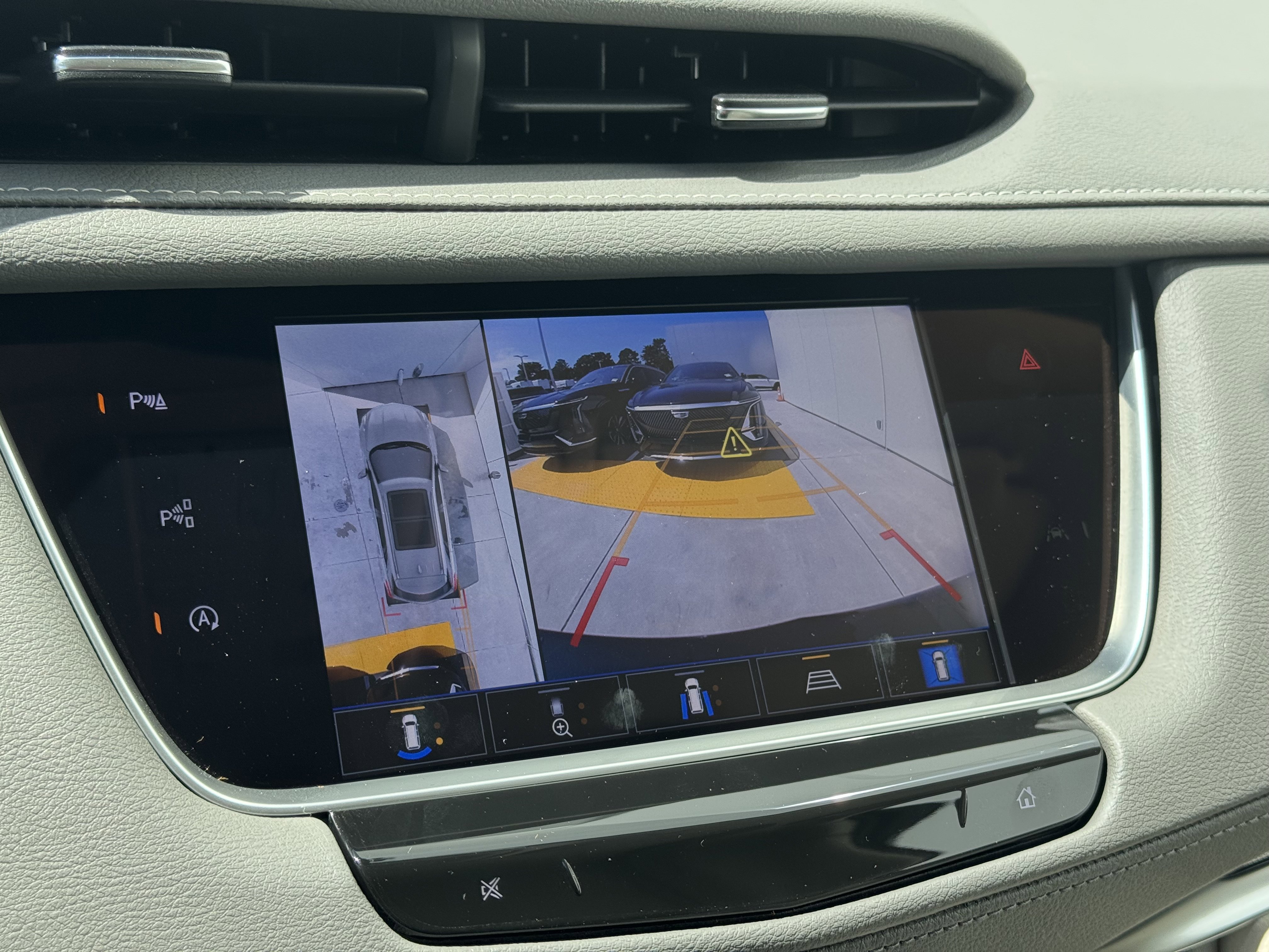 New 2025 Cadillac XT5 Premium Luxury w/ Technology Package AWD/4WD image 21