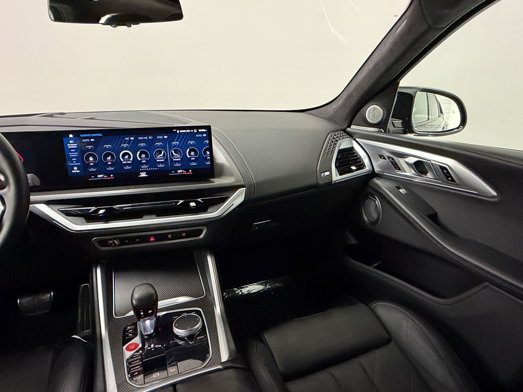 Certified 2023 BMW XM AWD/4WD image 29
