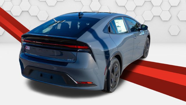 New 2027 Toyota Prius LE FWD image 5