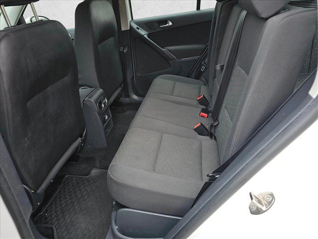 Used 2013 Volkswagen Tiguan S FWD image 18