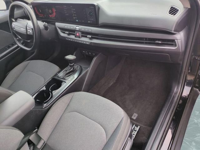 Used 2025 Kia K4 FWD image 26