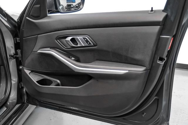 Used 2021 BMW 330i Sedan w/ Driving Assistance Package RWD image 40