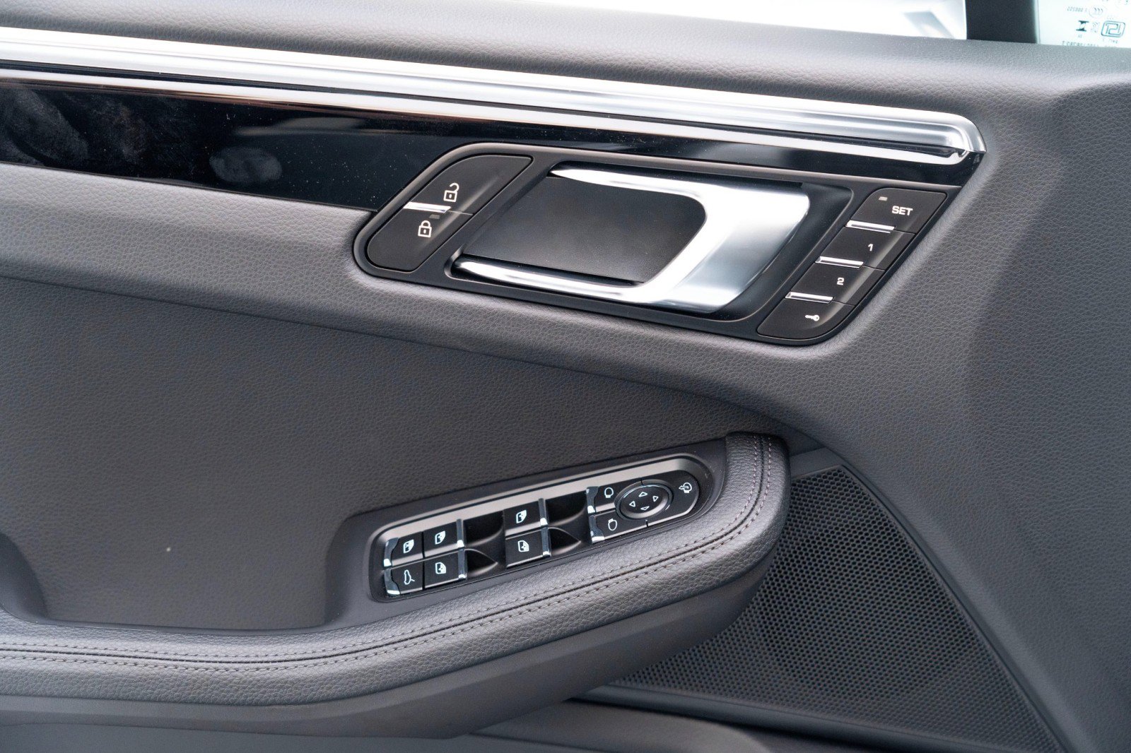 New 2025 Porsche Macan image 22