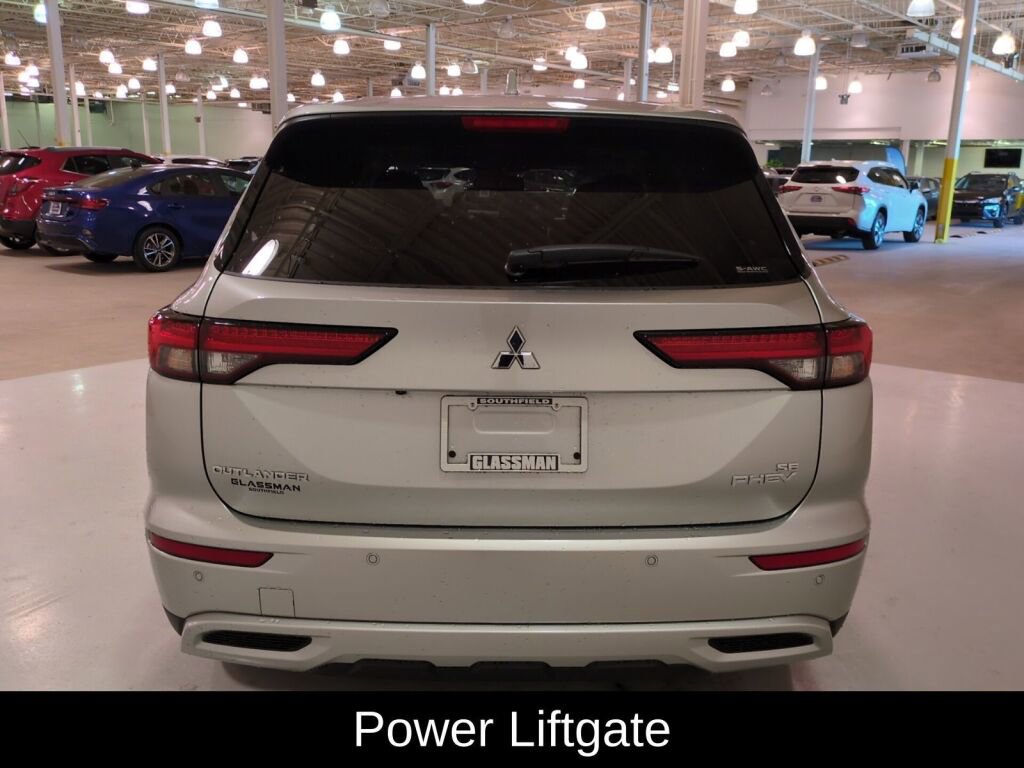 New 2025 Mitsubishi Outlander SE image 5