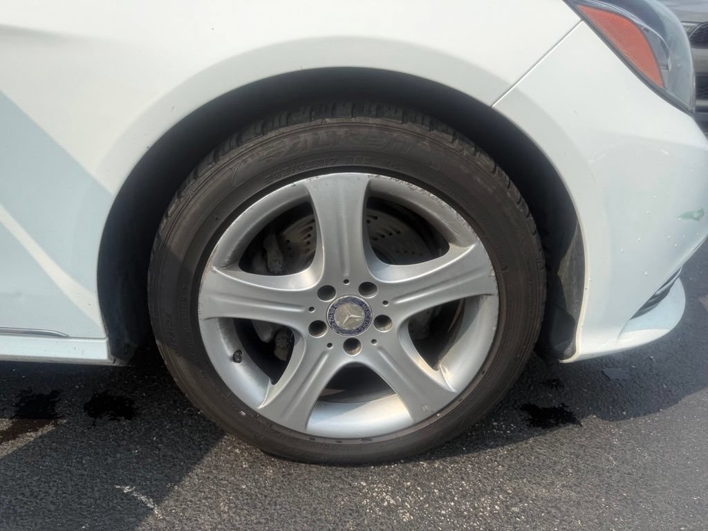 Used 2014 Mercedes-Benz E 350 4MATIC Sedan image 54