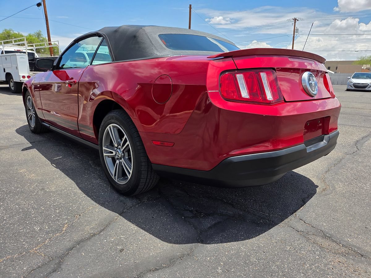 Used 2010 Ford Mustang Premium RWD image 11