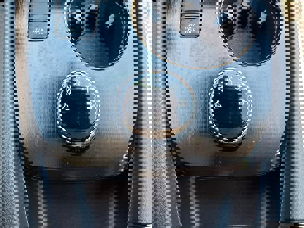 Certified 2023 Nissan Rogue SV image 22