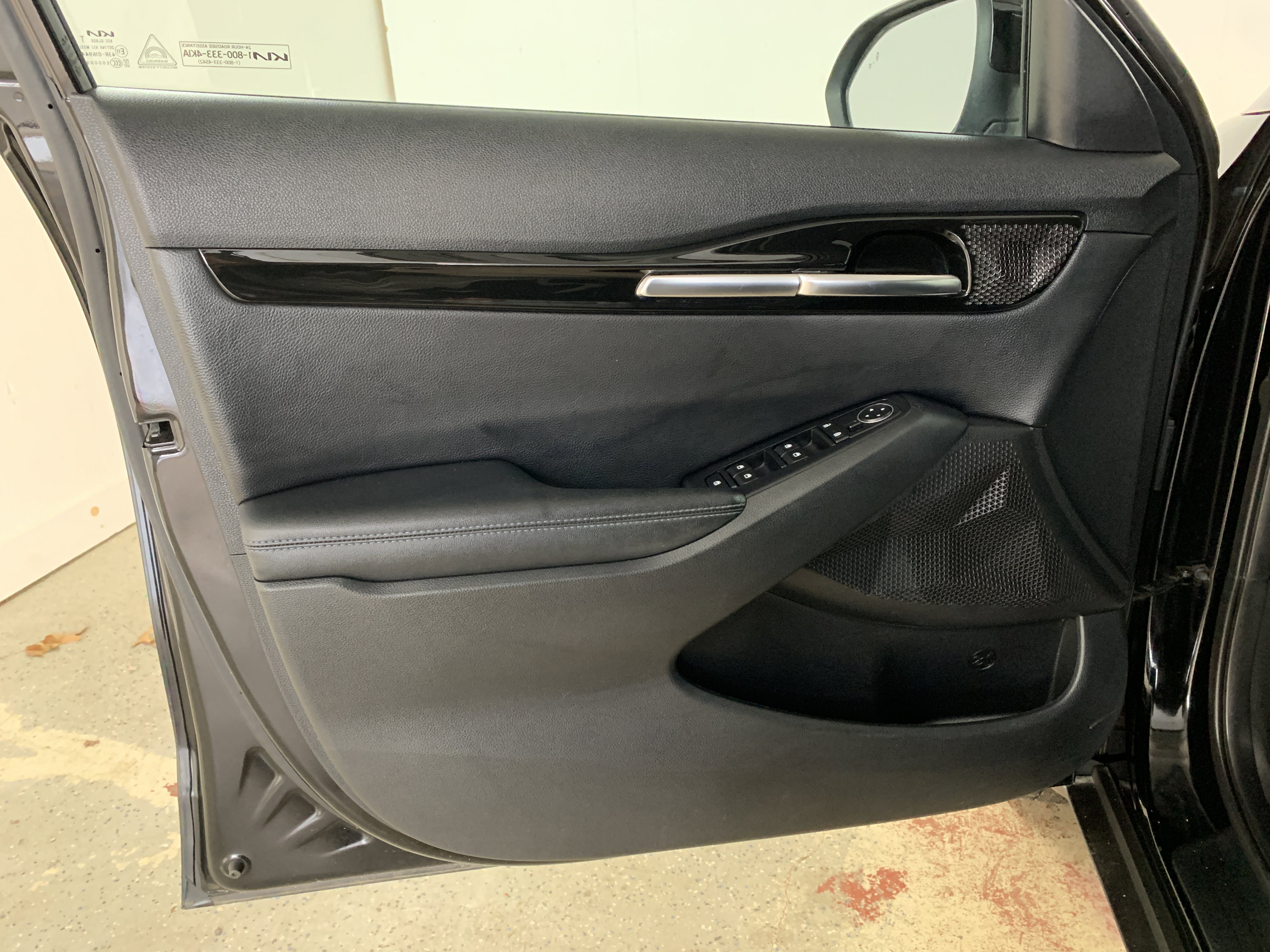 Used 2023 Kia Seltos S image 15